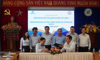 Trung tâm ứng dụng, kỹ thuật, thông tin khoa học và công nghệ đổi mới trong cung cấp các dịch vụ