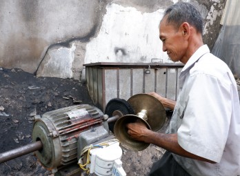 Rộn ràng nghề 'ăn theo' ngày tết