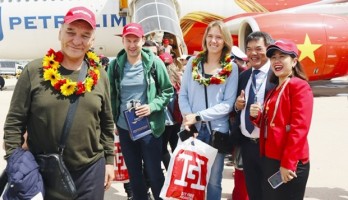 Vietnam targets 8 million foreign tourist arrivals in 2023