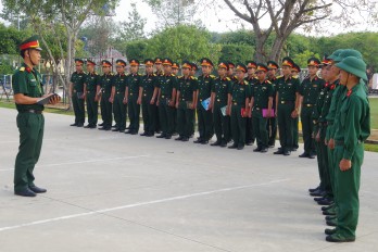 Đơn vị là nhà của tân binh