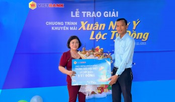 Vietbank trao thưởng tiền tỉ cho khách hàng gửi tiết kiệm chương trình khuyến mãi 'Xuân Như Ý, Lộc Tỷ Đồng'