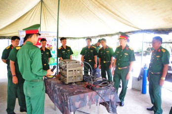 Đoàn công tác Ban Chỉ đạo 515 tỉnh Long An thăm, làm việc Đội K73 trước khi lên đường làm nhiệm vụ