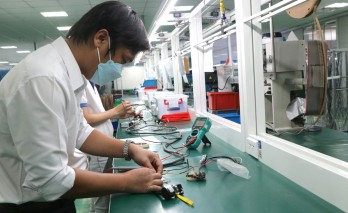 Maximum supporting enterprises to stabilize production and business