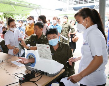 Nối vòng tay tình nguyện - hiến giọt máu yêu thương