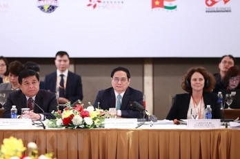 PM pledges to further support enterprises at Vietnam Business Forum 2023