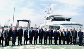 Public Security Minister visits Japan Coast Guard