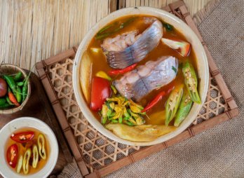 Canh chua cá Việt Nam xuất hiện trên các bảng xếp hạng của Taste Atlas