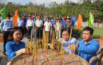 Tuổi trẻ Long An mãi tự hào về Côn Đảo