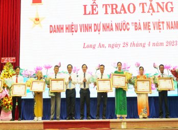 Long An: 13 bà mẹ được truy tặng danh hiệu 'Bà mẹ Việt Nam Anh hùng'