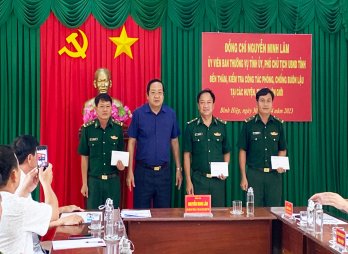 Phó Chủ tịch UBND tỉnh - Nguyễn Minh Lâm thăm và kiểm tra công tác phòng, chống tội phạm trên tuyến biên giới