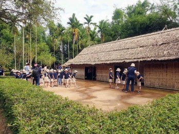 Visitors flock to President Ho Chi Minh's home town