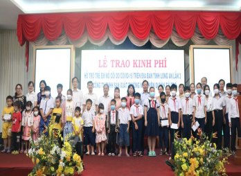 Trao kinh phí hỗ trợ trẻ em mồ côi do Covid-19 trên địa bàn tỉnh lần 3