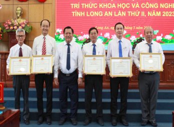 Họp mặt, tôn vinh những trí thức Khoa học và Công nghệ tiêu biểu