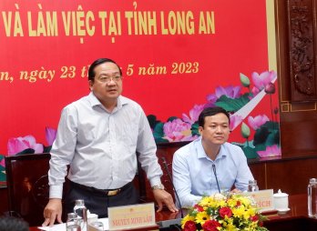 UBND tỉnh Long An tiếp đoàn công tác của UBND tỉnh Bắc Giang đến thăm và làm việc