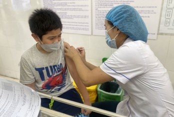 Thiếu vaccine: Bệnh truyền nhiễm mùa hè có thể gây quá tải y tế