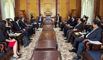 Secretary of Long An Party Committee receives delegation of Kyodo Sojitz Feed Co. Ltd