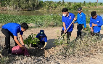 Dân vận khéo gắn với thực hiện quy chế dân chủ ở huyện biên giới