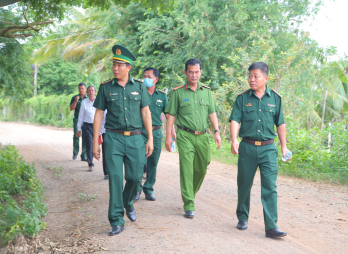 Kiểm tra công tác phòng, chống buôn lậu heo qua tuyến biên giới