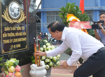 Long An tổ chức dâng hương kỷ niệm 75 năm chiến thắng trận Mộc Hóa (18/8/1948-18/8/2023)