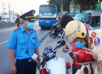 Thu hồi phù hiệu đối với 22 phương tiện vận tải vi phạm tốc độ nhiều lần