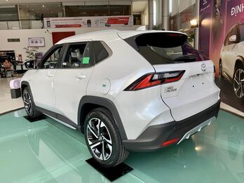 Mới tung ra thị trường Việt Nam, Toyota Yaris Cross giảm giá hơn 50 triệu đồng