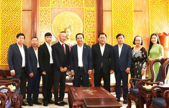 Secretary of Long An Provincial Party Committee receives leaders of Yumoto Vietnam Co. Ltd