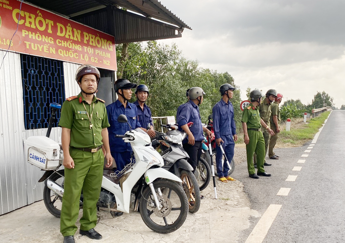 Mô hình Chốt dân phòng phòng, chống tội phạm tuyến Quốc lộ 62-N2 góp phần giữ bình yên địa bàn cơ sở