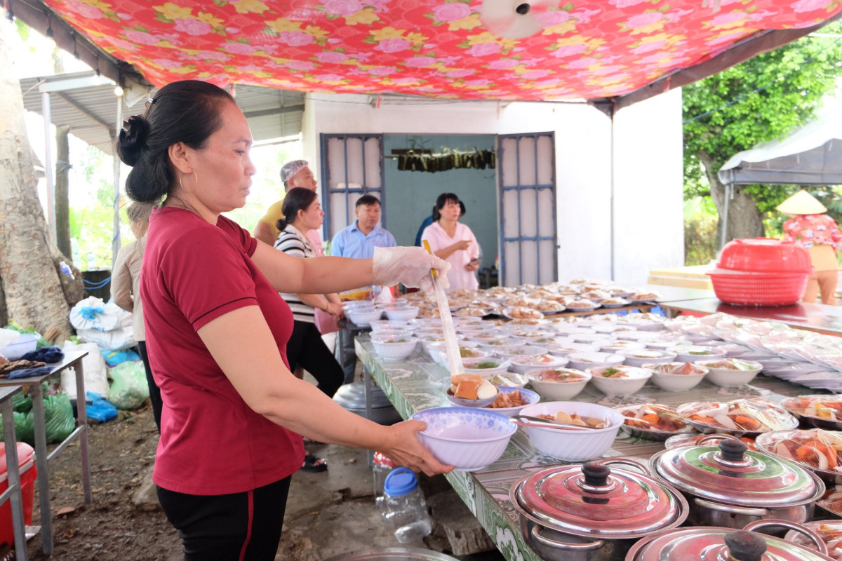 Người dân chuẩn bị lễ giỗ Anh hùng dân tộc Nguyễn Trung Trực