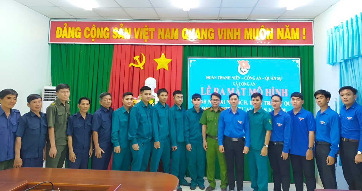 Với tinh thần xung kích và sự nhiệt huyết của tuổi trẻ, đoàn viên, thanh niên xã Long An, huyện Cần Giuộc là một trong những nòng cốt thực hiện phong trào Toàn dân bảo vệ an ninh Tổ quốc