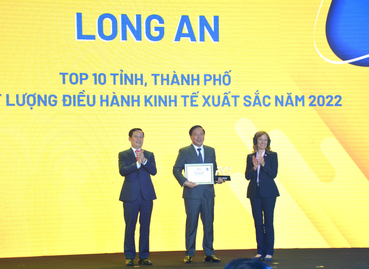 Năm 2022, với nhiều giải pháp cải cách hành chính, cải thiện môi trường đầu tư, kinh doanh cùng phương châm đồng hành, hỗ trợ doanh nghiệp, chỉ số năng lực cạnh tranh cấp tỉnh (PCI) có sự tăng trưởng mạnh khi lọt Tốp 10 tỉnh, thành phố có PCI tốt nhất cả nước; chỉ số cải cách hành chính xếp hạng 8