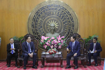 Consul General of Kingdom of Cambodia in Ho Chi Minh City pays courtesy visit to leaders of People's Committee of Long An province