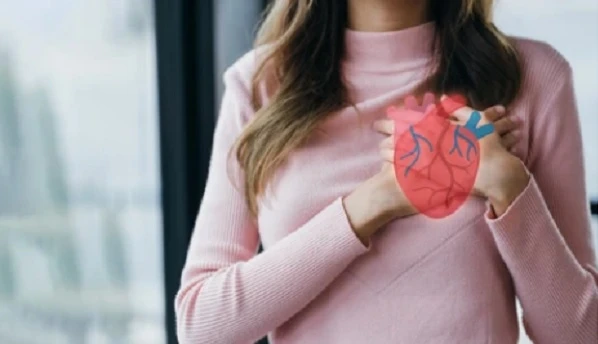 Nhịp tim lý tưởng cho trái tim khỏe từ 60-80 lần/phút. Ảnh SHUTTERSTOCK