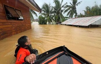 Lũ lụt khiến gần 10.000 người phải sơ tán ở Malaysia