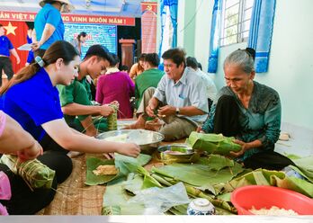 Tết quân - dân, tết của tình thân