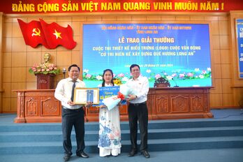 Tác giả Bùi Võ Thanh Hằng đoạt giải cuộc thi thiết kế Logo Cuộc vận động 'Cử tri hiến kế xây dựng quê hương Long An'