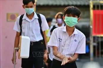 Thailand targets to get 1 million dropouts back to school