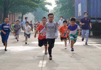 Sân chơi hè cho con công nhân, lao động