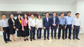 Đoàn cán bộ tỉnh Long An học tập kinh nghiệm về chuyển đổi số và xây dựng đô thị thông minh tại Hàn Quốc