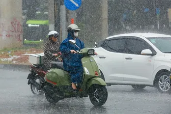Thời tiết hôm nay 21/6: Bắc Bộ nắng nóng, Nam Bộ có nơi mưa rất to