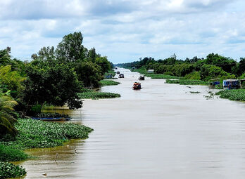 Bảo vệ nguồn nước ở sông, kênh, rạch