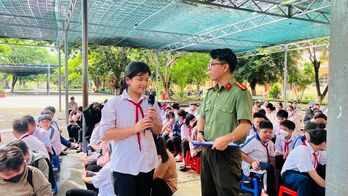 Đến trường học hướng dẫn học sinh kỹ năng phòng ngừa, tự bảo vệ và xử lý tình huống khi bị bạo lực