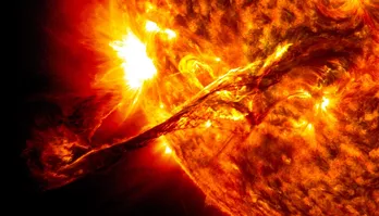 NASA điều tra tín hiệu bí ẩn từ mặt trời