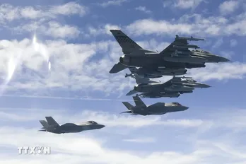 Hàn Quốc, Mỹ bắt đầu cuộc tập trận chung trên không