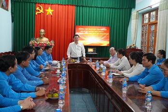 Phó Bí thư Thường trực Tỉnh uỷ - Nguyễn Thanh Hải đến thăm Liên đoàn Lao động tỉnh
