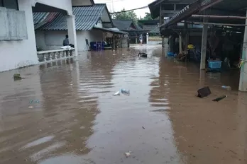 Flooding continues in four Thai provinces