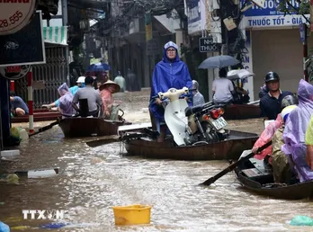 Mực nước trên sông Hồng tại Hà Nội sẽ cách báo động 3 khoảng 0,15m vào tối nay