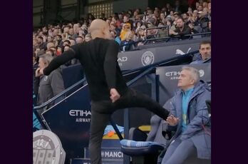 HLV Pep Guardiola nói gì về cú đá cực mạnh vào băng ghế ban huấn luyện?