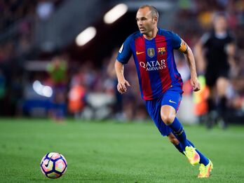 Huyền thoại Andres Iniesta giải nghệ ở tuổi 40