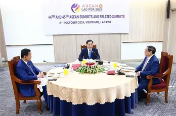 Vietnamese, Lao, Cambodian PMs seek measures to promote ties