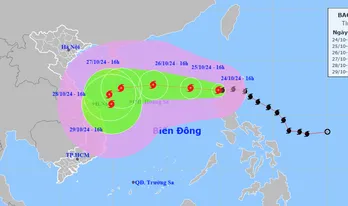 Bão Trà Mi vào Biển Đông thành bão số 6, dự báo có thể quay ngược ra biển